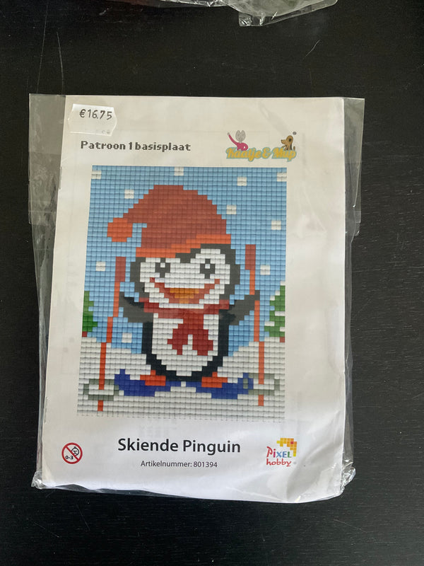 Pixel Set: Skiing Penguin